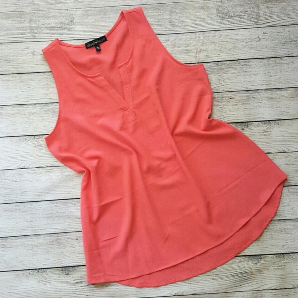 Derek Heart Sleeveless VNeck Professional Work Top